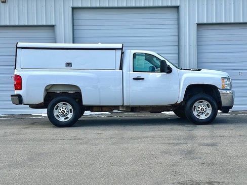 Used 2014 Chevrolet Silverado 2500 W/T AWD/4WD image 4