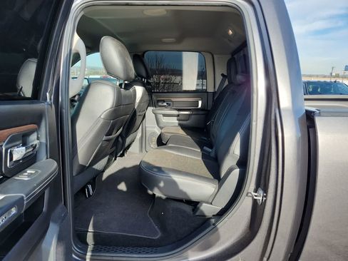 Certified 2016 RAM 1500 Laramie w/ Convenience Group image 24