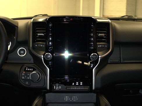 New 2026 RAM 1500 4x4 Crew Cab image 14