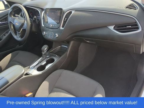 Used 2025 Chevrolet Malibu LT FWD image 46