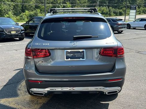 Used 2022 Mercedes-Benz GLC 300 4MATIC image 4