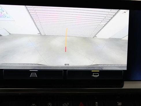 Used 2023 Chevrolet Silverado 1500 RST w/ Protection Package AWD/4WD image 34