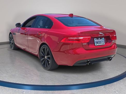 Used 2017 Jaguar XE Prestige AWD/4WD image 8
