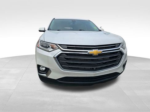 Used 2020 Chevrolet Traverse LT w/ LT Premium Package image 6