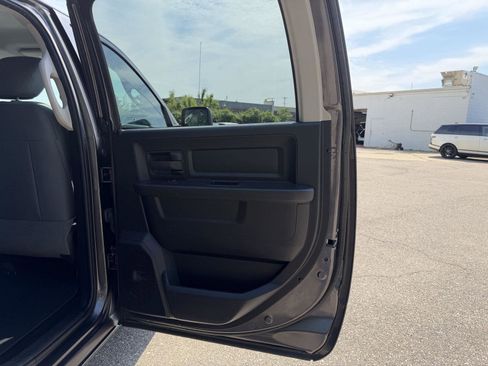 Used 2015 RAM 1500 Express AWD/4WD image 20
