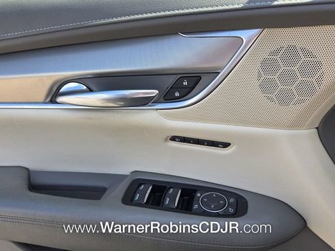 Used 2017 Cadillac XT5 Premium Luxury AWD/4WD image 30