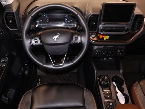 Certified 2024 Ford Bronco Sport Outer Banks w/ Tech Package AWD/4WD image 23