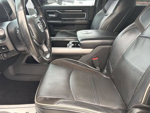Used 2022 RAM 2500 Laramie w/ Night Edition AWD/4WD image 13