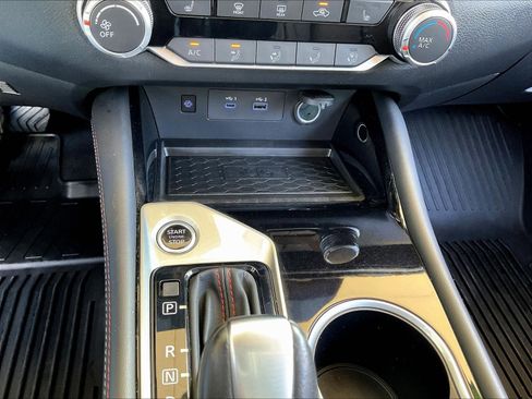 Used 2024 Nissan Altima 2.5 SR w/ SR Premium Package FWD image 15