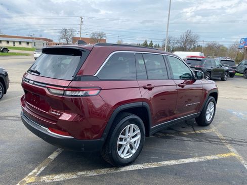 Used 2025 Jeep Grand Cherokee Laredo X w/ Luxury Tech Group I AWD/4WD image 88
