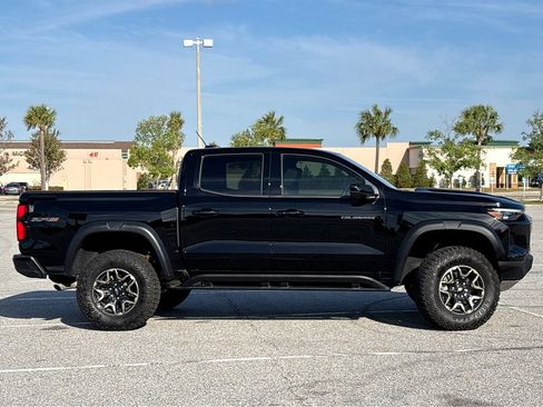 Used 2024 Chevrolet Colorado ZR2 w/ Technology Package AWD/4WD image 24