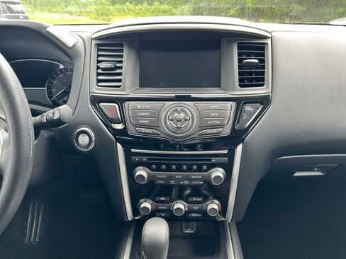 Used 2020 Nissan Pathfinder S AWD/4WD image 20