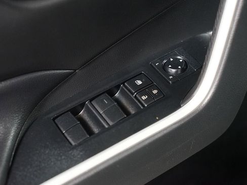 Certified 2021 Toyota RAV4 LE image 28