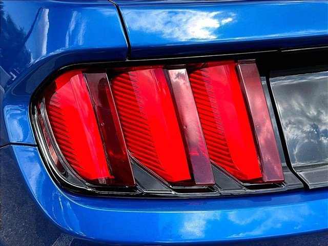 Used 2017 Ford Mustang Coupe RWD image 29