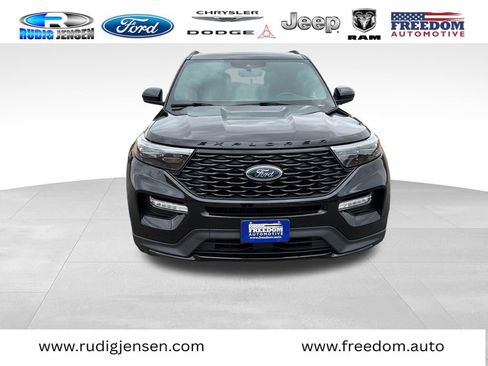 Used 2023 Ford Explorer ST-Line w/ Class IV Trailer Tow Package AWD/4WD image 8