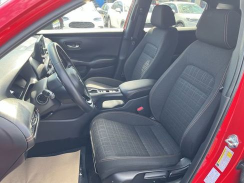Used 2025 Honda HR-V Sport image 15