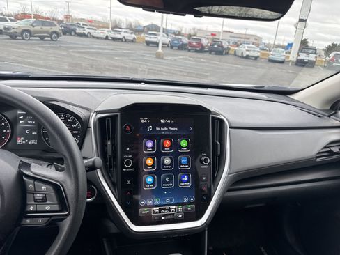 Used 2025 Subaru Crosstrek 2.0i Premium image 11