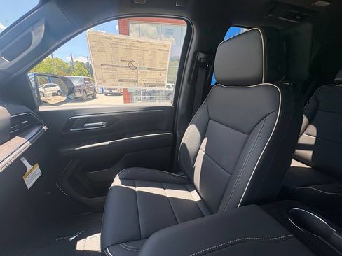 New 2026 Chevrolet Tahoe Premier AWD/4WD image 12