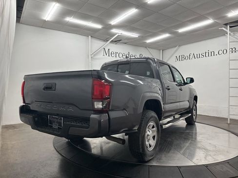 Used 2019 Toyota Tacoma SR w/ SR Convenience Package image 8