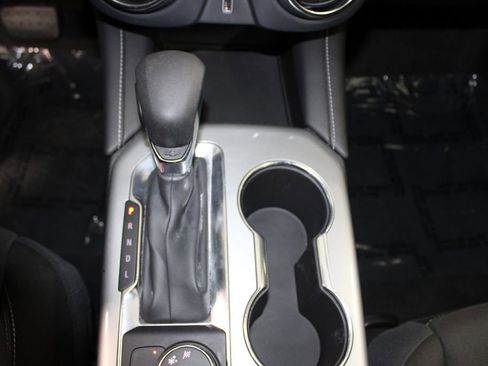 Used 2025 Chevrolet Blazer LT image 43