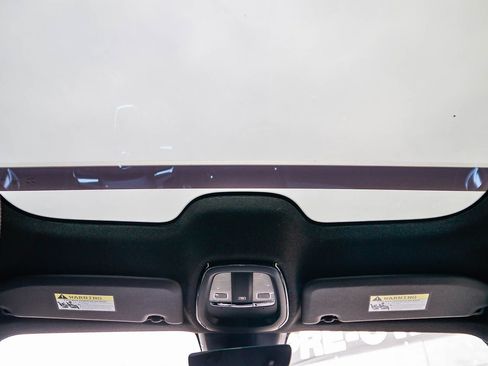 Used 2023 Volvo C40 P8 Recharge Plus w/ Protection Package Premier image 17