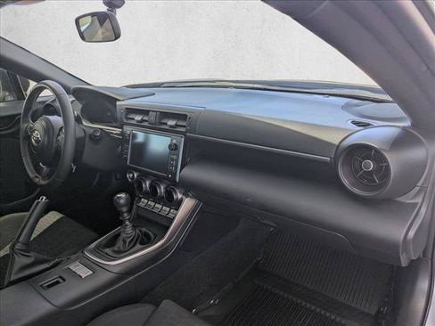 Used 2023 Toyota GR86 RWD image 19
