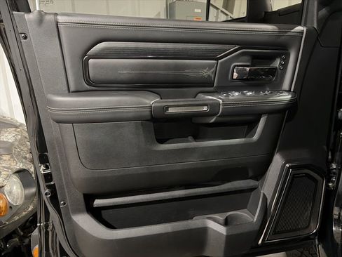 Used 2023 RAM 3500 Limited image 12