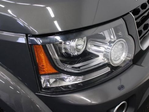 Used 2016 Land Rover LR4 HSE LUX AWD/4WD image 6