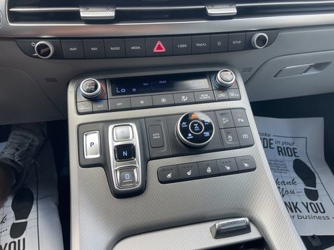 Used 2024 Hyundai Palisade SEL w/ Premium Package AWD/4WD image 21