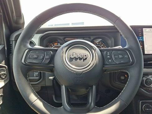 Used 2025 Jeep Wrangler Unlimited Sport AWD/4WD image 21