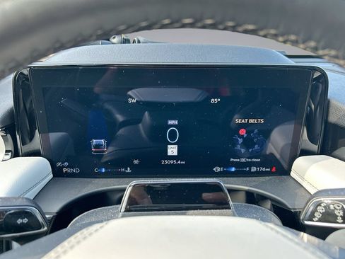 Used 2025 Lincoln Aviator Reserve w/ Equipment Group 201A AWD/4WD image 21