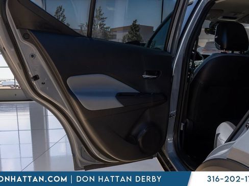 Used 2023 Nissan Kicks SR w/ SR Premium Package FWD image 19