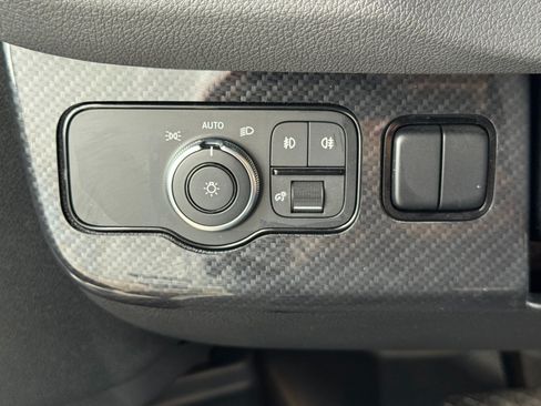 Used 2021 Mercedes-Benz Sprinter 3500 w/ Acoustic Package image 16