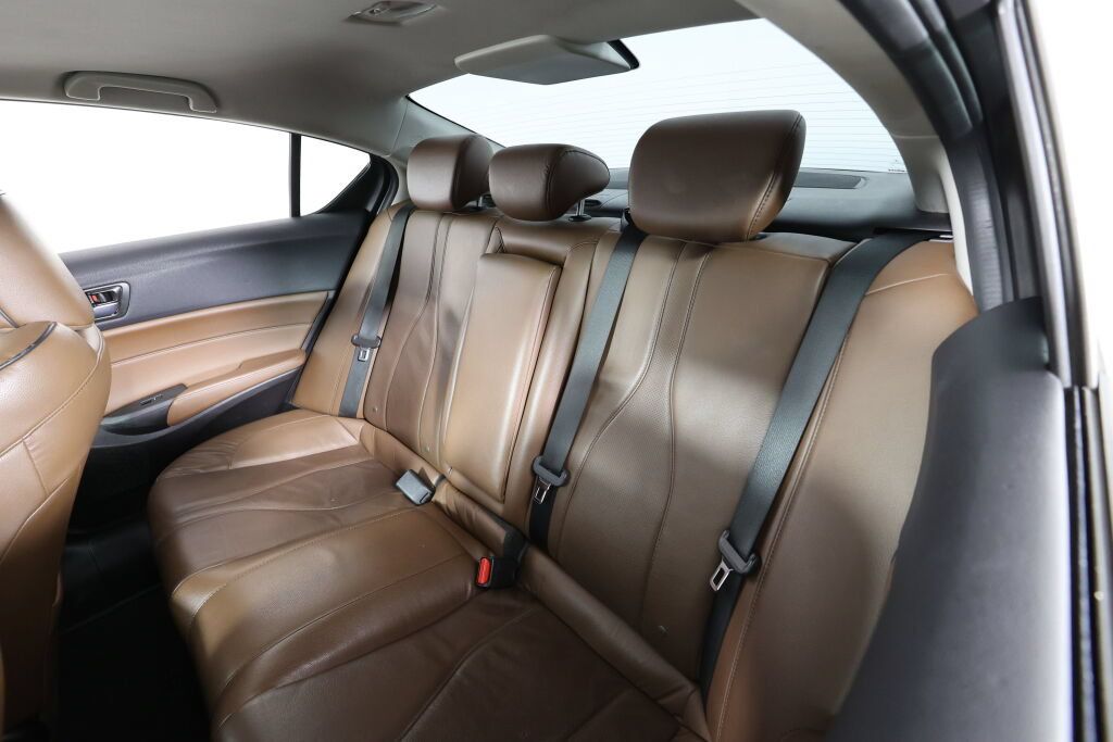 Used 2020 Acura ILX w/ Premium Package FWD image 15