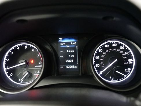 Used 2023 Toyota Camry SE image 16