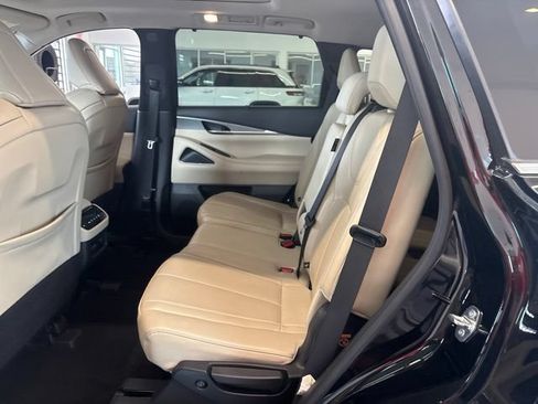 Used 2023 INFINITI QX60 Luxe w/ Cargo Package AWD/4WD image 28