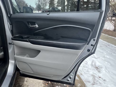 Used 2017 Honda Pilot Touring image 33