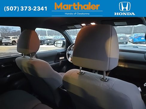 Used 2019 Toyota Tacoma SR image 17