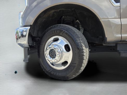 Used 2022 Ford F350 Lariat w/ Lariat Ultimate Package AWD/4WD image 42