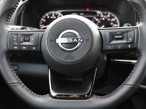 Used 2025 Nissan Pathfinder Rock Creek AWD/4WD image 19