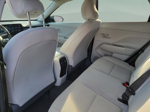 Used 2024 Hyundai Kona SEL FWD image 30