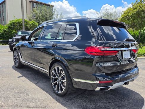 Used 2021 BMW X7 xDrive40i w/ Premium Package AWD/4WD image 14