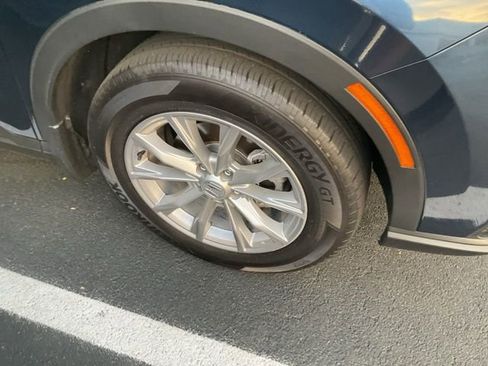 Used 2023 Honda CR-V EX image 3