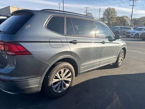 Used 2018 Volkswagen Tiguan S image 5