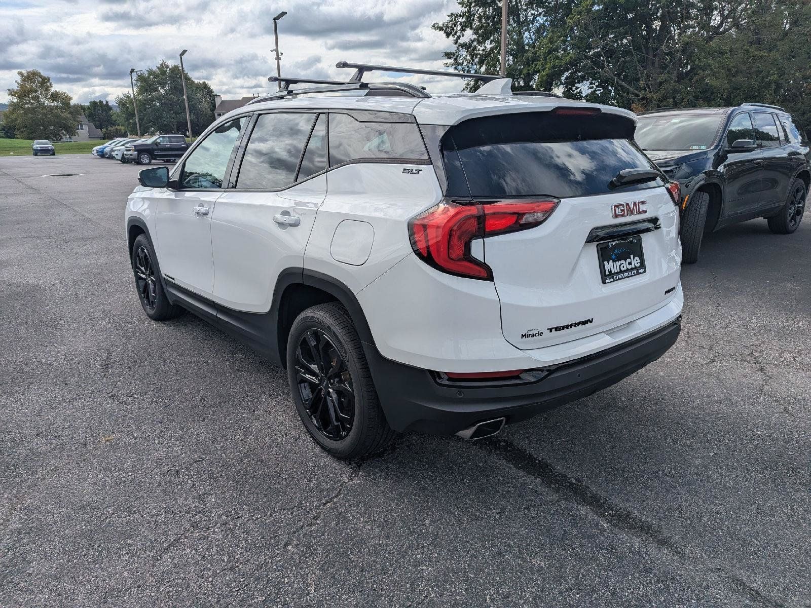 Used 2020 GMC Terrain SLT w/ Preferred Package AWD/4WD image 5