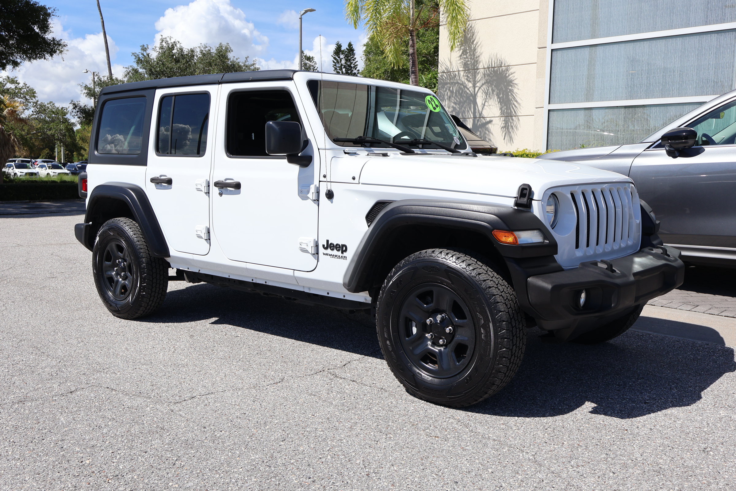 Used 2022 Jeep Wrangler Unlimited Sport AWD/4WD image 9