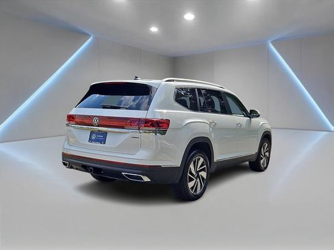 Certified 2026 Volkswagen Atlas SEL AWD/4WD image 5