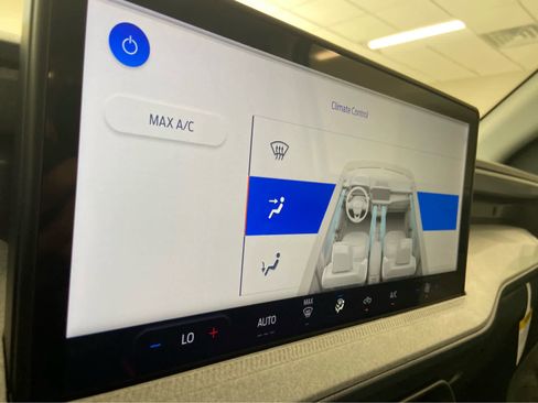 New 2025 Ford Maverick XLT w/ 4K Tow Package image 31