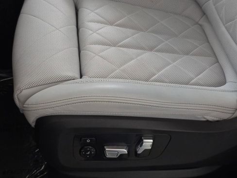Certified 2024 BMW X5 xDrive50e w/ M Sport Package AWD/4WD image 27