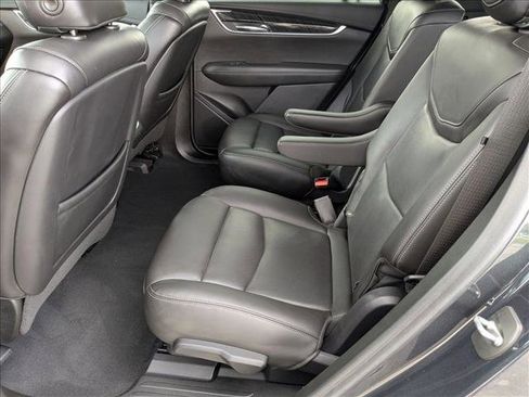 Used 2022 Cadillac XT6 Premium Luxury w/ Technology Package image 18